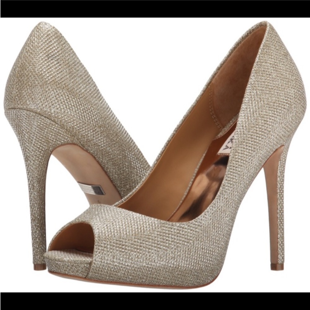 Badgley Mischa Ponderosa Chain mesh pump in latte